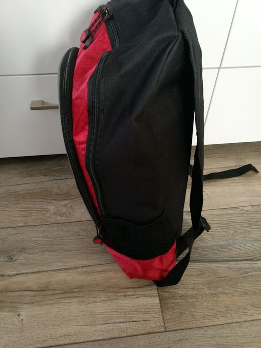 Раница за 15'6 инча лаптоп или за ежедневно ползване!