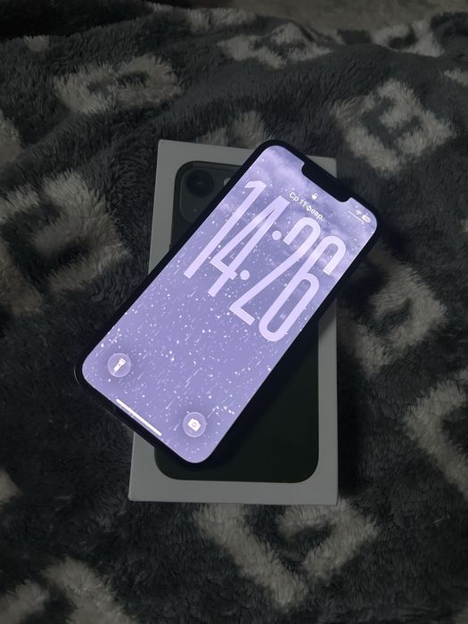 Продам айфон 13.Iphone 13