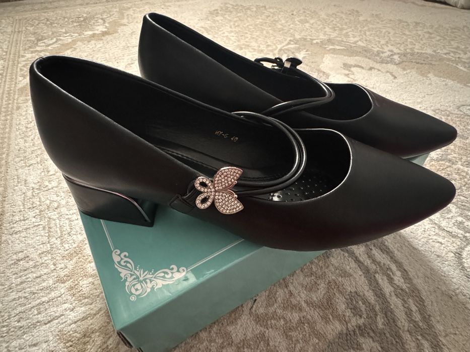 Классическая обувь