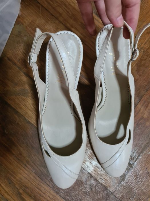 Pantofi cu toc din piele Nicolas