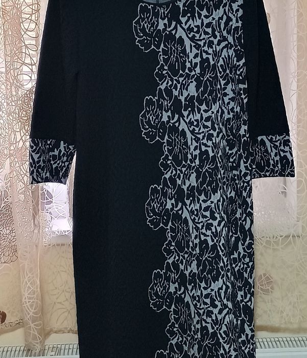 Дамска тъмносиня рокля