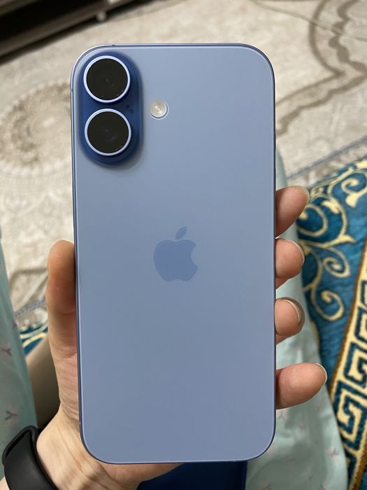 Iphone 17 продам айфон 17 базовый синий 256Гб 460тыс тг!!!
