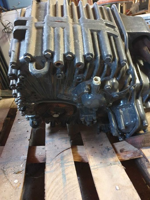 Vand Cutie Transfer + Punte cu tractiune fata 4x4 6x6 8x8 mercedes