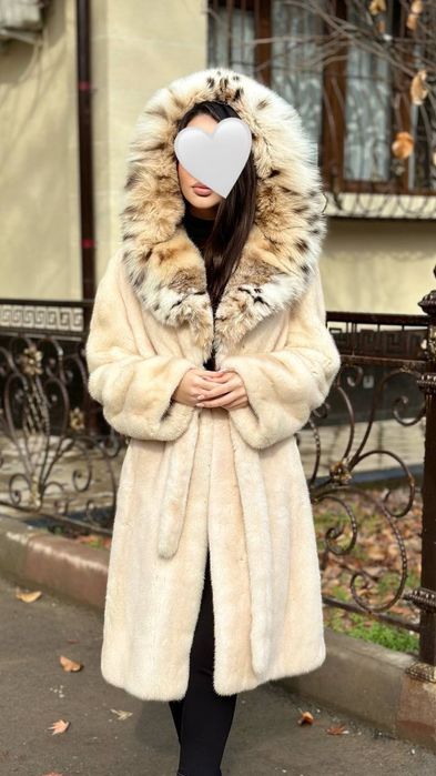 Итальянская Норковая шуба с капюшоном из Рыси