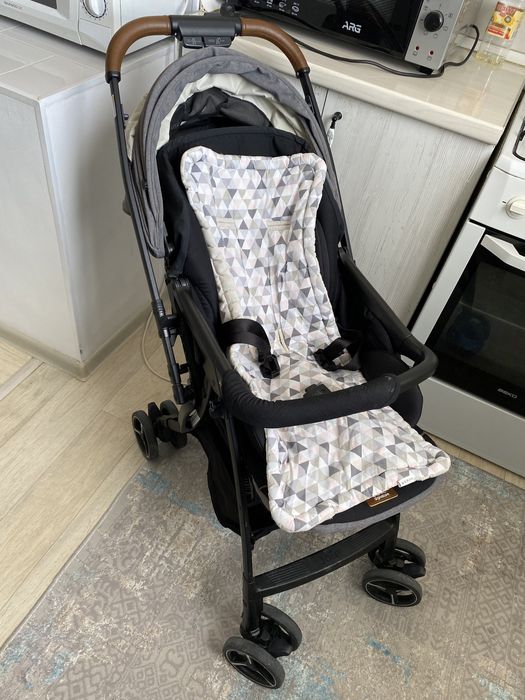 Коляска в отличном состоянии