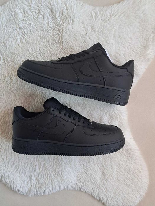 Nike Air Force 1 Negru 36-46 - Triple Black, 320 lei, Verificare Colet