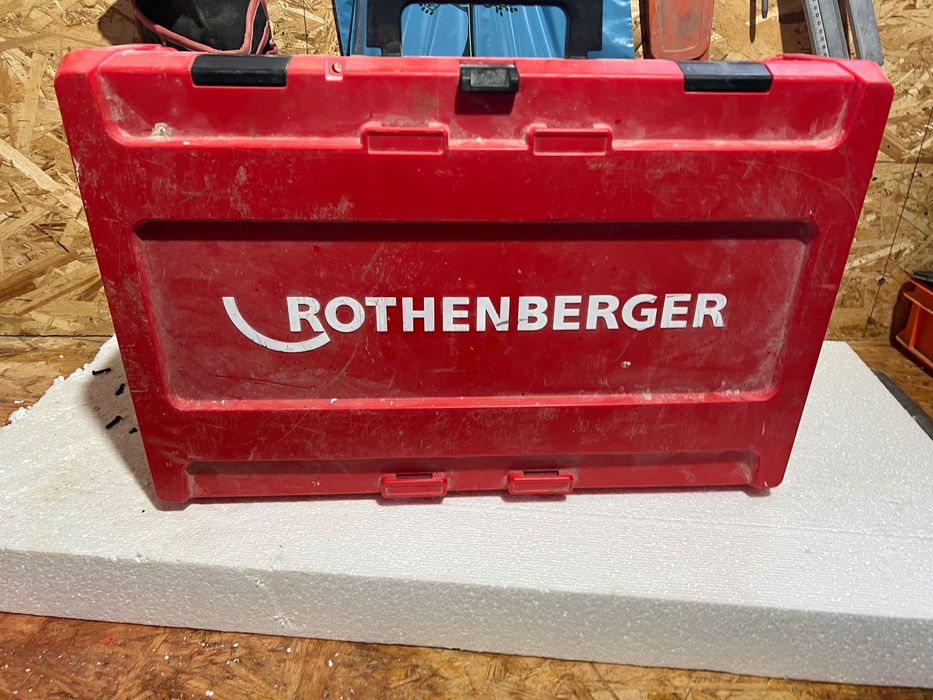 ROTHENBERGER ROMAX4000.    Masina de carotat CARAT 1811