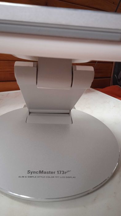 Монитор Samsung Sync Master 173 plus 17’’ ретро