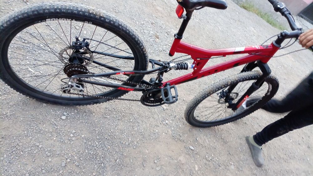 De vânzare bicicleta