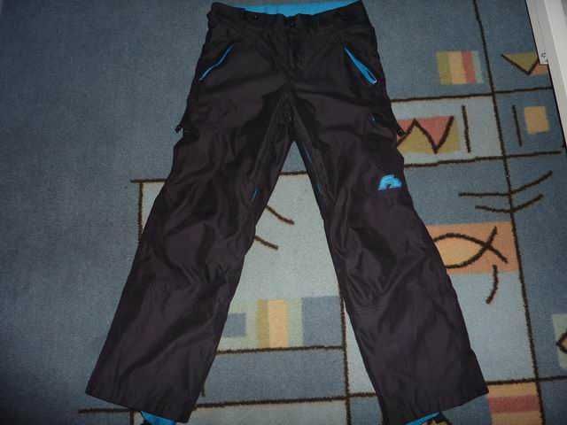Vand Pantaloni Ski F2 , Marimea – S- M .