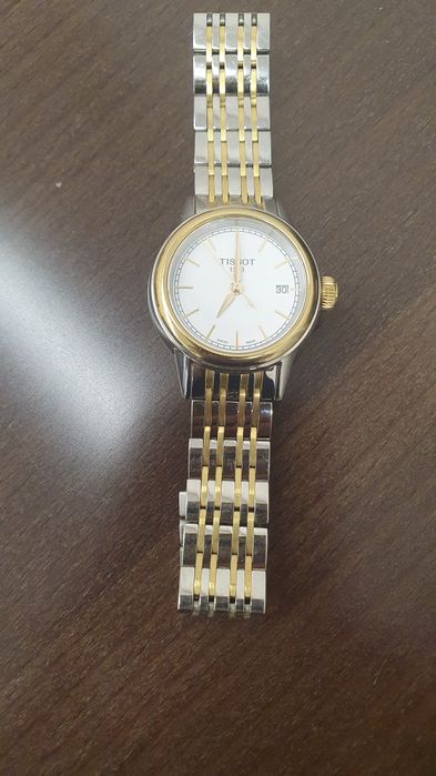 Часы"Tissot" продам