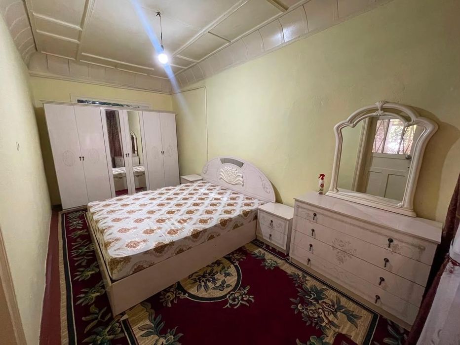 Spalni garnitur sotiladi xolati juda zur matraslari ortaped