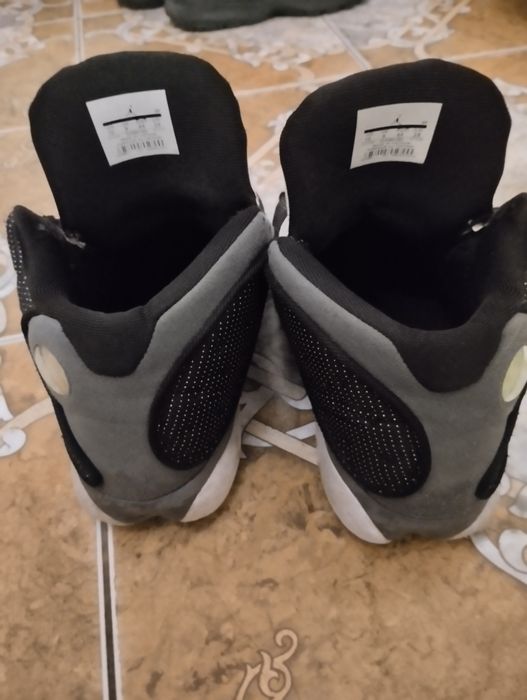 13 джорданы черно белые