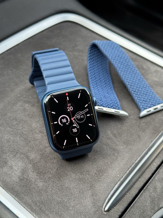 Apple Watch 7 45mm (EAC)