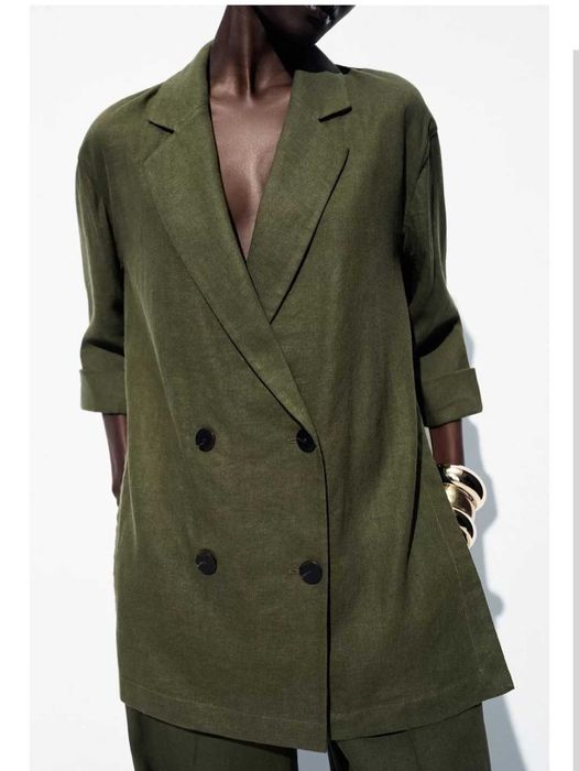 Елегантен маслинен костюм – двуредно сако + панталон