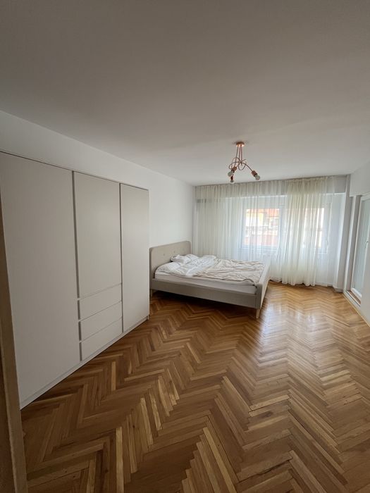 apartament de inchiriat