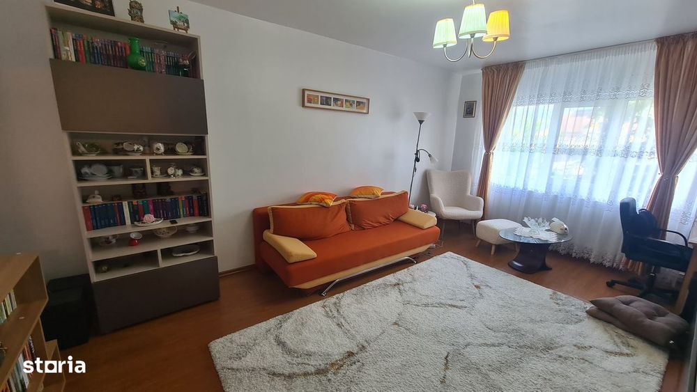 Apartament cu 2 camere de vânzare în Curtea de Argeș.