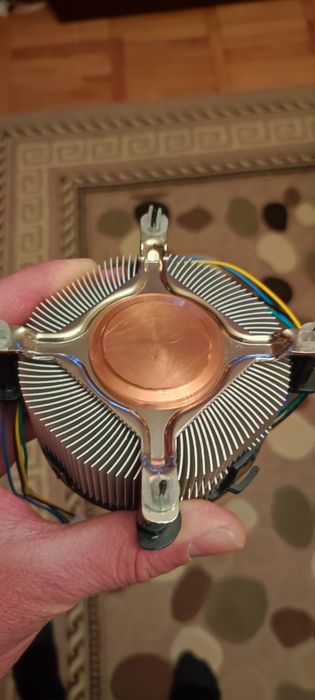Продавам четириядрен комплект на s.775 с intel Core2Quad Q6600