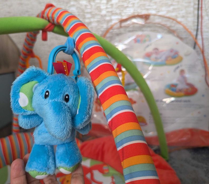 Активна гимнастика за бебе Safari