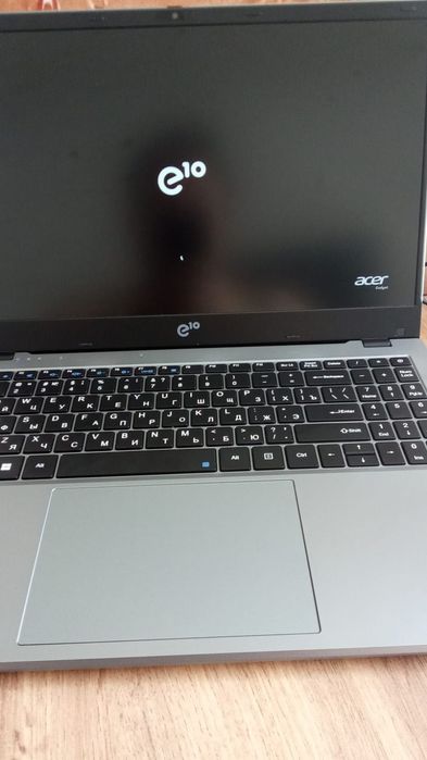 Ноутбук acer e10 plus