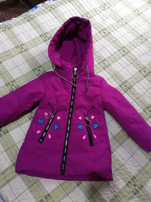 Продам две детский куртки