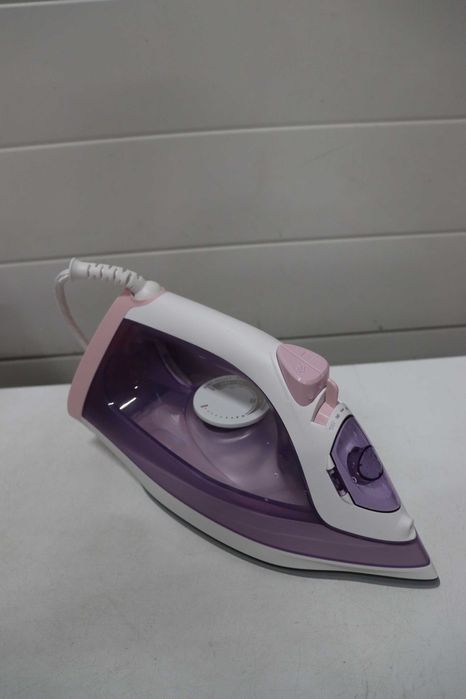 Парна ютия Philips серия 3000, 2000W, пара 140г, керамична