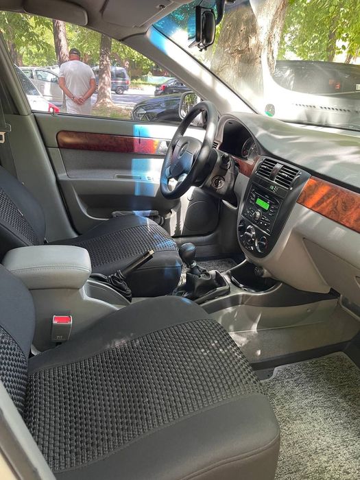 Shevralet Lasseti 1.8