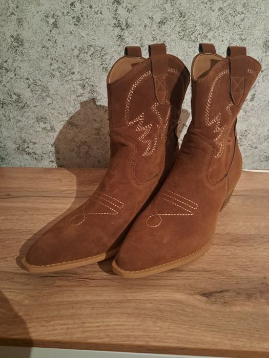 Продам сапоги-казаки