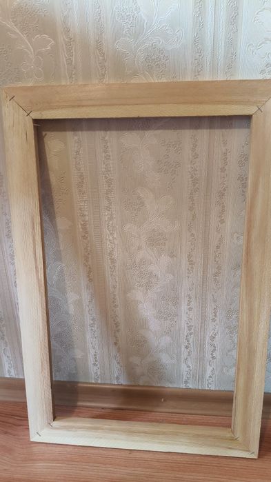 Продам рамки для картин.  .