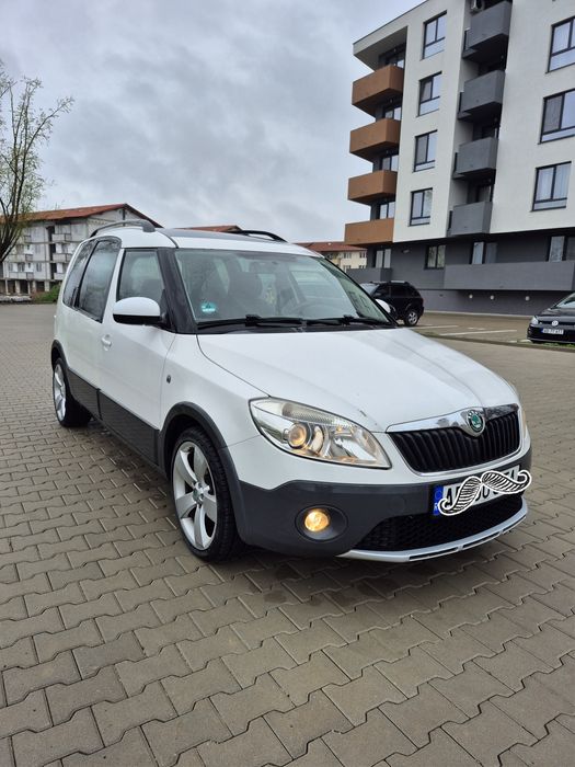 Skoda Roomster varianta Scout  2011 talon 2012  1.4 benzină. E5  unic