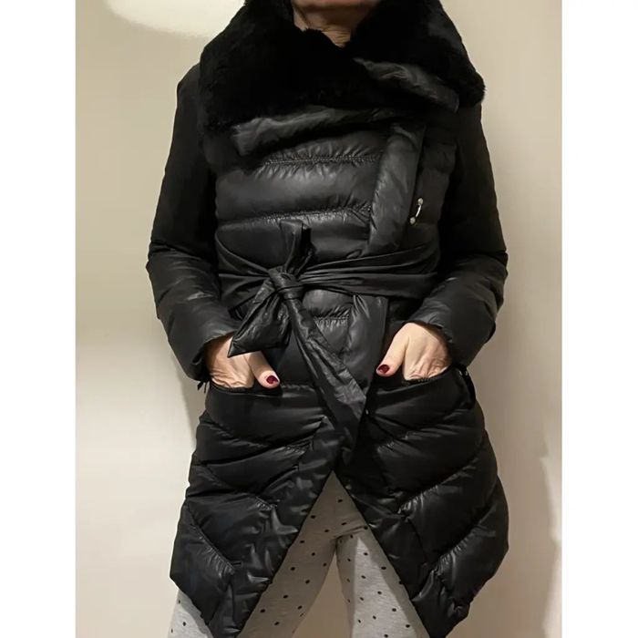 Зимно яке в сиво PINKO