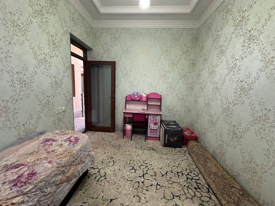 Srochna uchastka sotiladi 1,8sotix fayzli uy