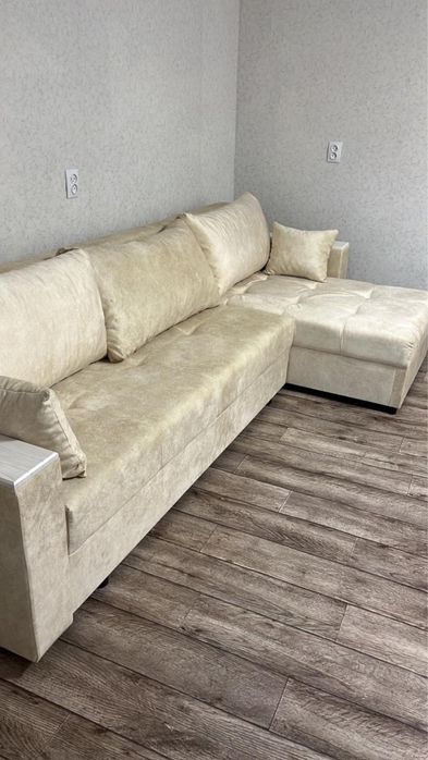 Продам диван в отличном состоянии.