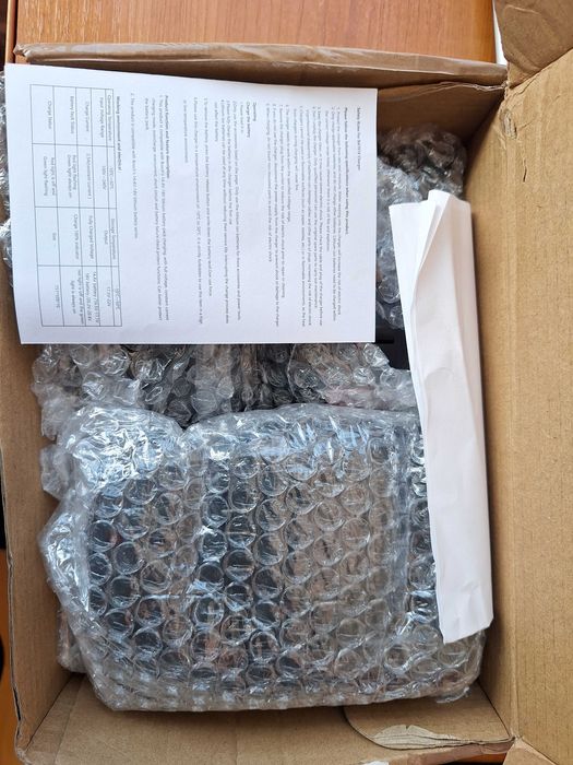 Acumulatori plus incarcator compatibil Bosch 18 V x 8000mAh