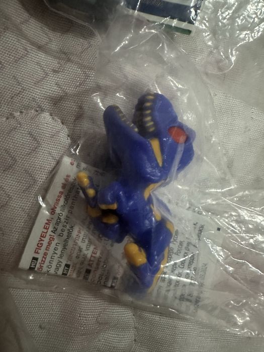 Киндера игрушки! !