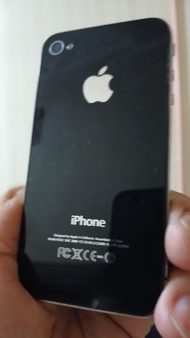 IPhone 4 телефон память 28,3 гб