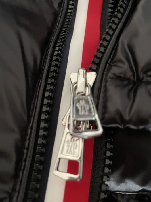 зимняя куртка монклер