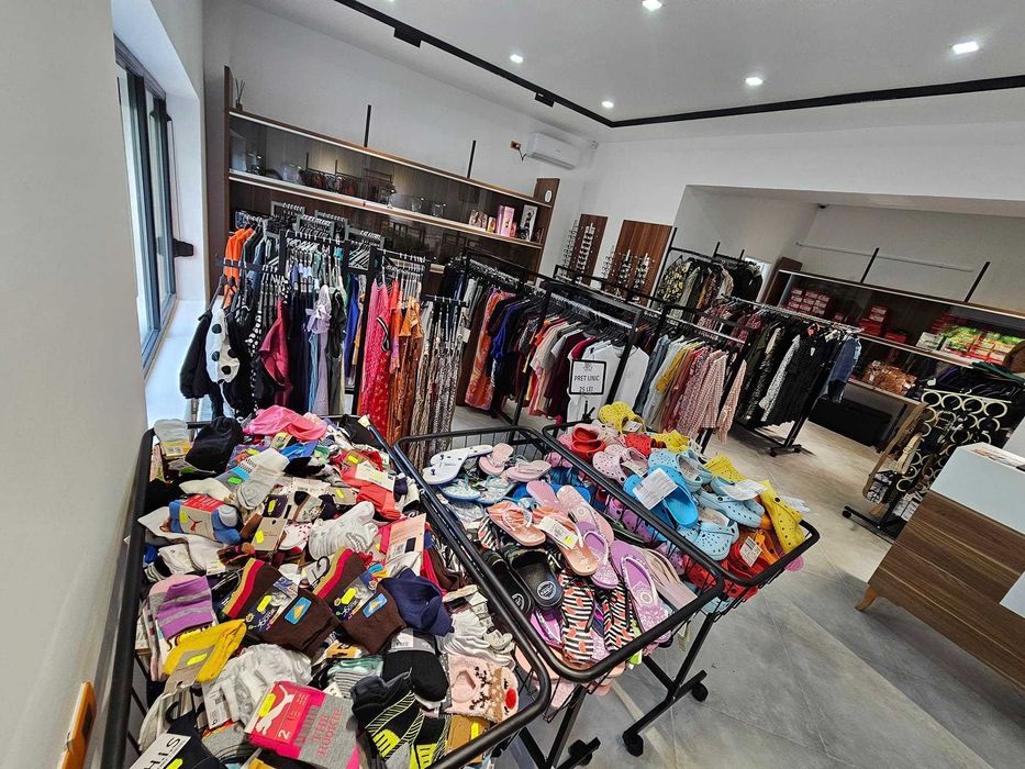 Vând stoc haine multibrand OUTLET – Produse NOI, cu etichetă | Factură | Ideal pentru magazine și revânzare