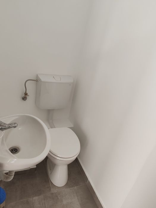 Vând ap. / 3 spații servicii renovate ultracentral 21 Decembrie nr. 50