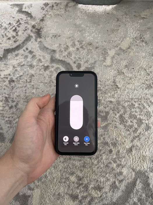 iPhone 13 с гарантией