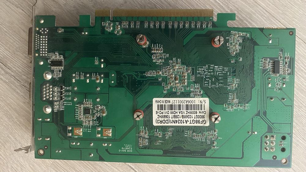 Видеокарта для компьютера (DDR-3)