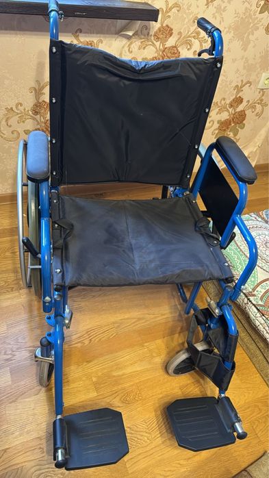 Инвалидная коляска