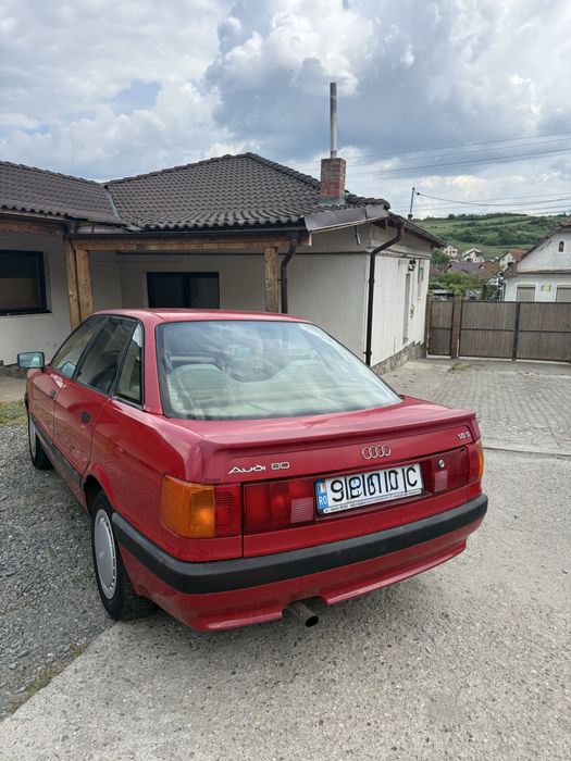 Vand Audi   80  1.8 benzina
