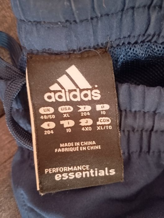 Trening Adidas esențiale originale