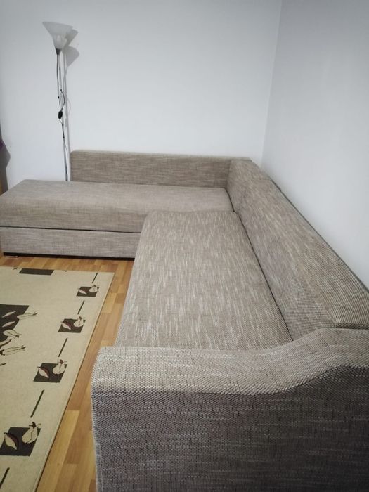 Coltar living in stare excelenta