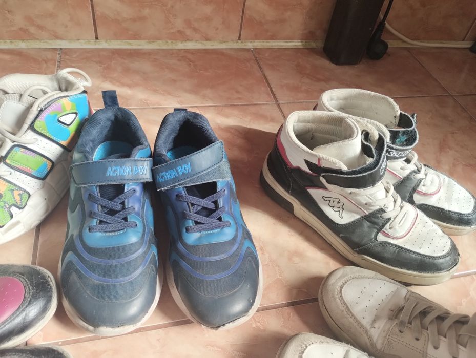 Lot papuci mărimea 35,adidași,jordani,papuci fotbal