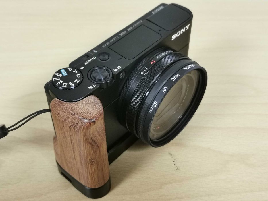 Smallrig грип за Sony RX100 (версии III, IV,V, VA, VI и VII)