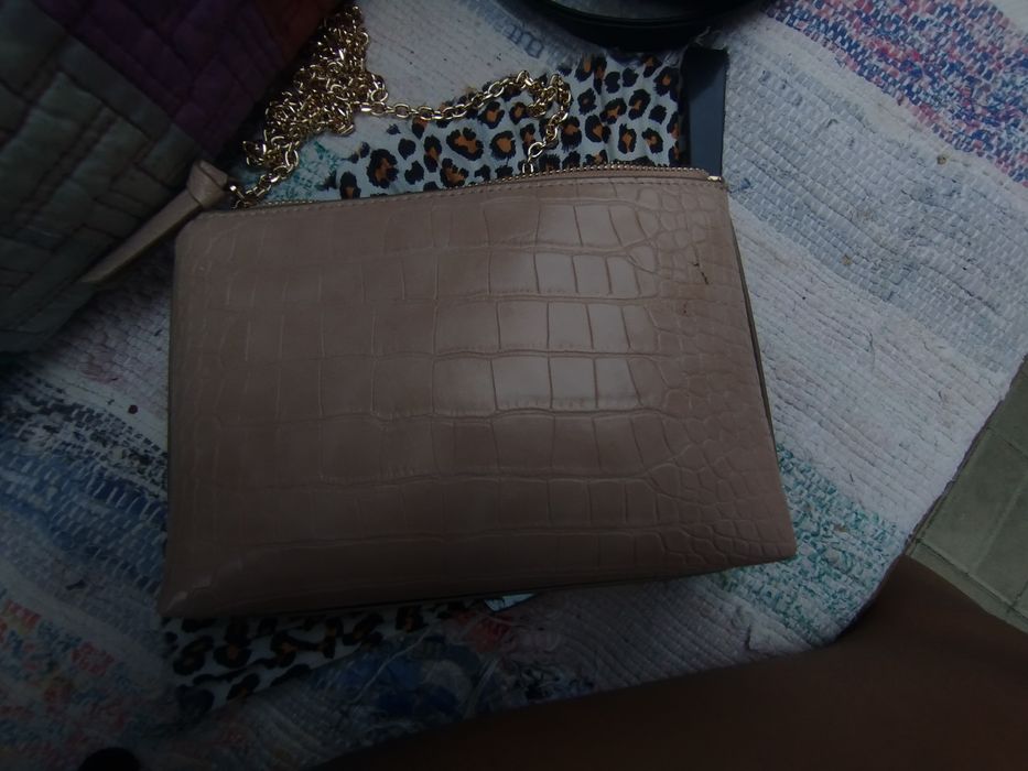 Geanta Whistles Matte Croc Medium Clutch (este realizata din piele naturala cu efect de crocodil in nuanta nude/roz pal (este noua ,nepurtată)original