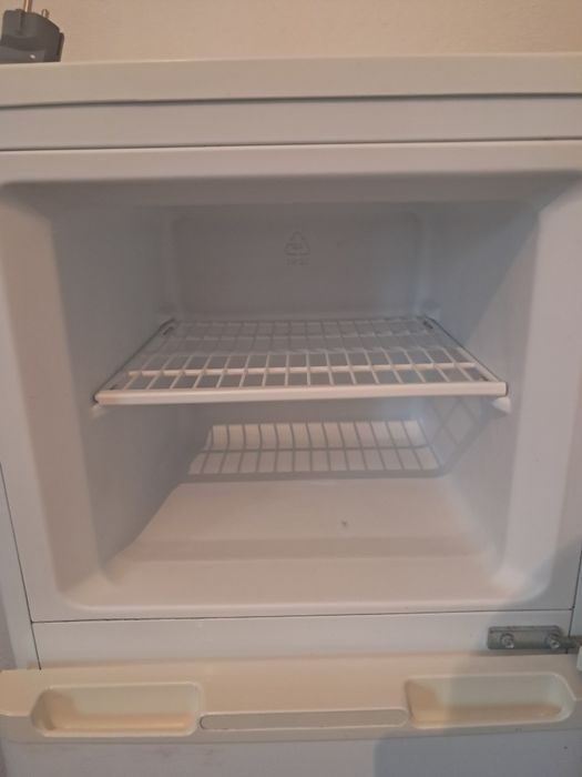 Продам холодильник почти новый