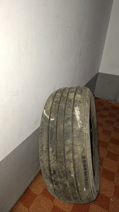 Продам шину от машины